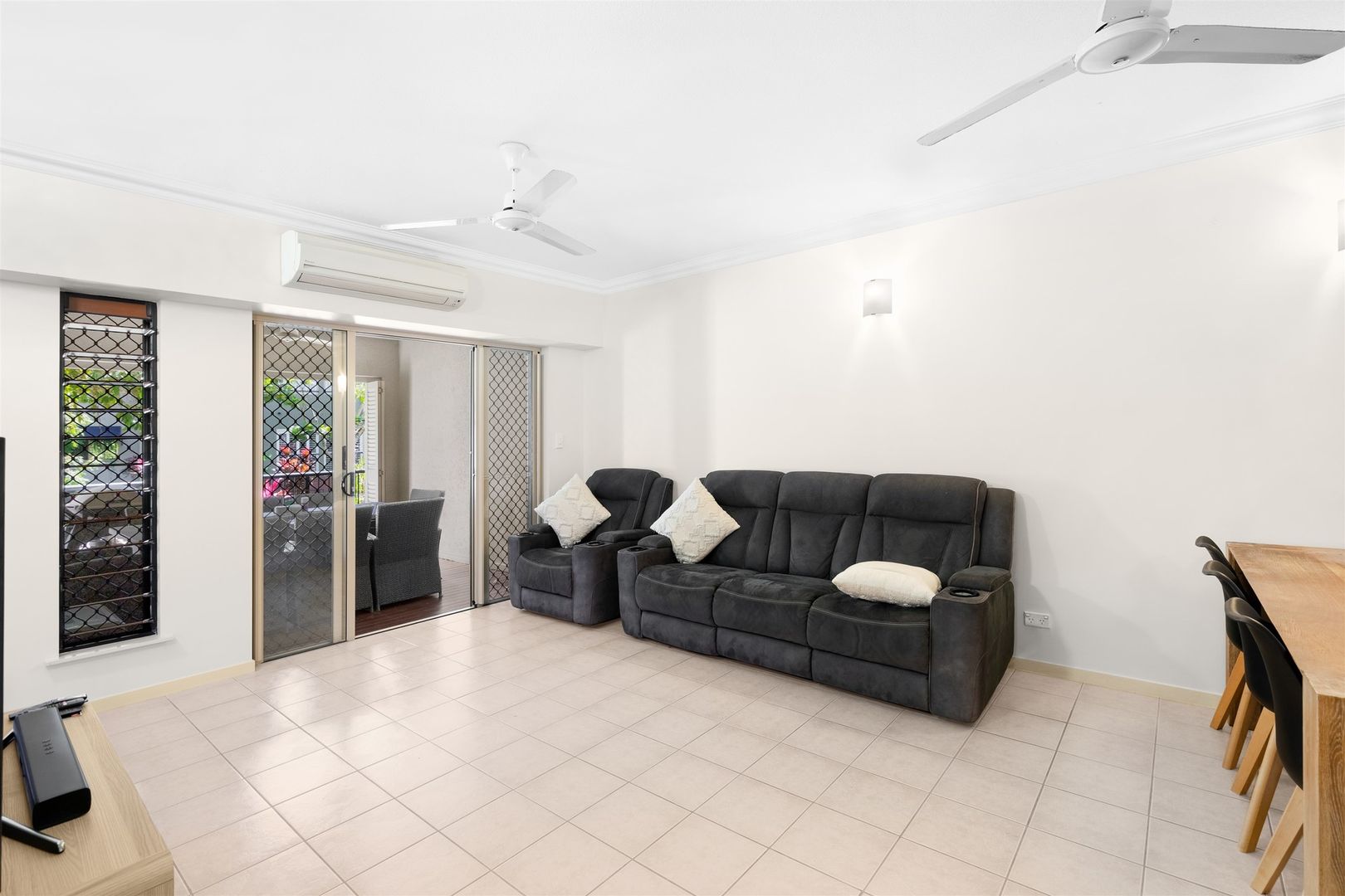 1201/44-62 Clifton Road, Clifton Beach QLD 4879, Image 2