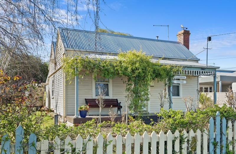 23 Glazebrook Street, Ballarat East VIC 3350