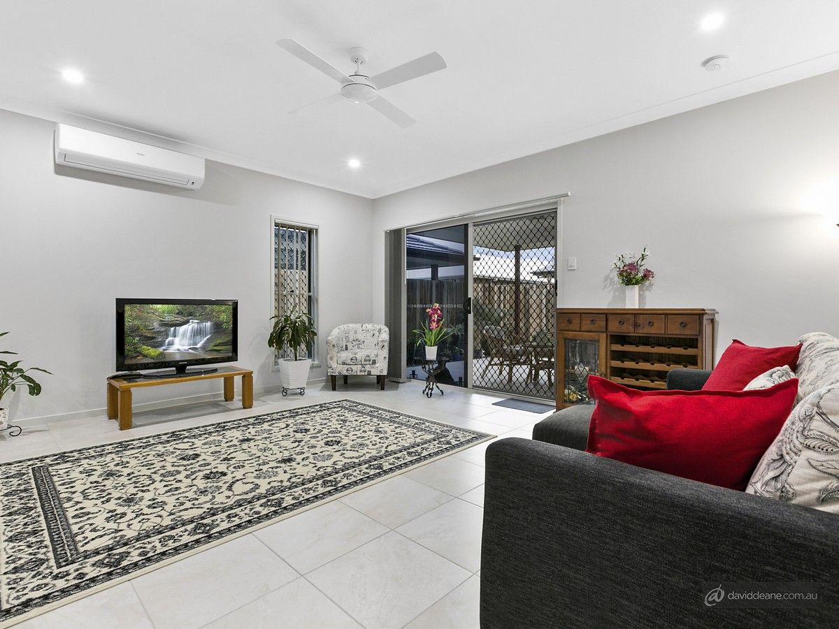 8 Riverbend Court, Lawnton QLD 4501, Image 2