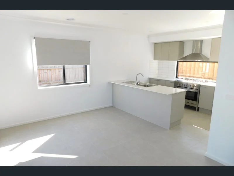 Additional image 3 of 12 Carisbrook Crescent, Winter Valley VIC 3358