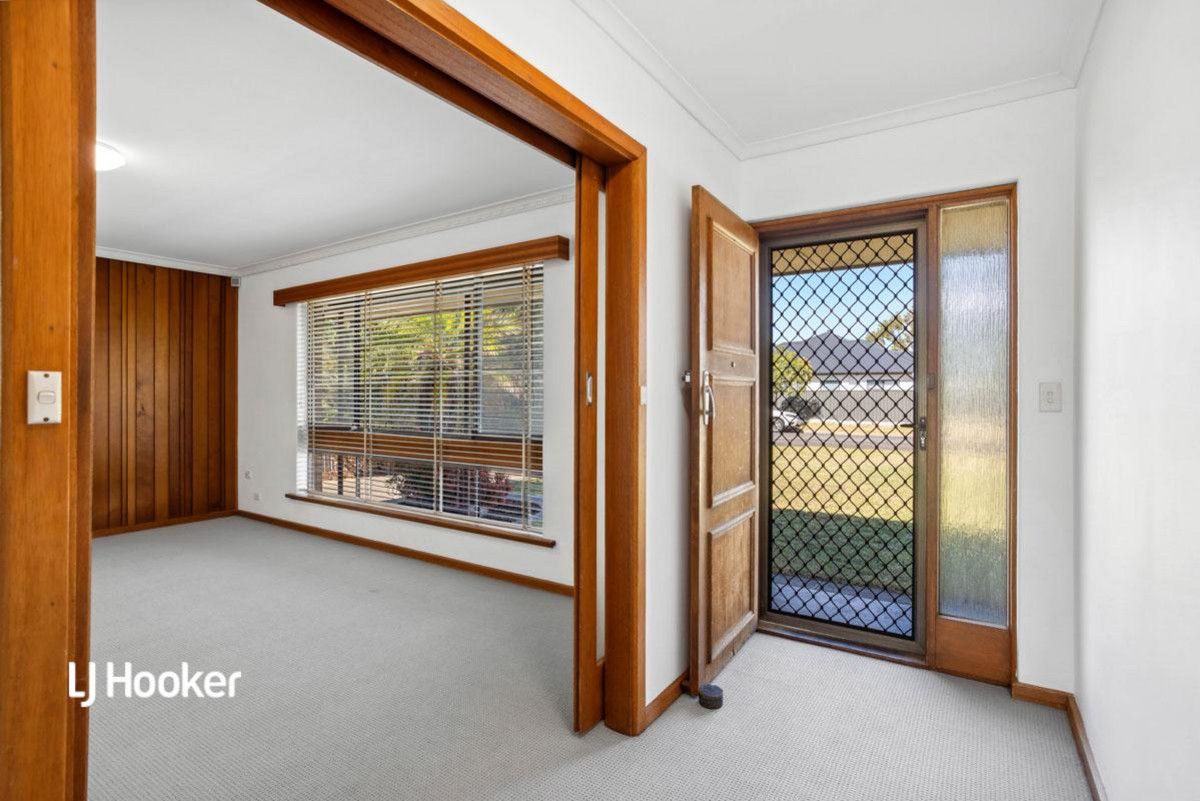 32 Lamorna Parade, Parafield Gardens SA 5107, Image 2