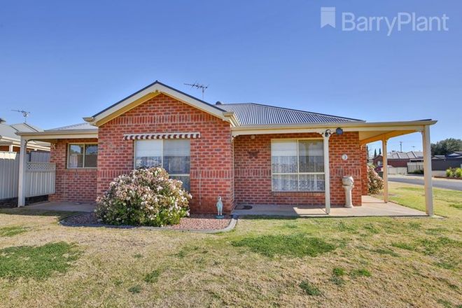 Picture of 1 Rosedale Court, BURONGA NSW 2739