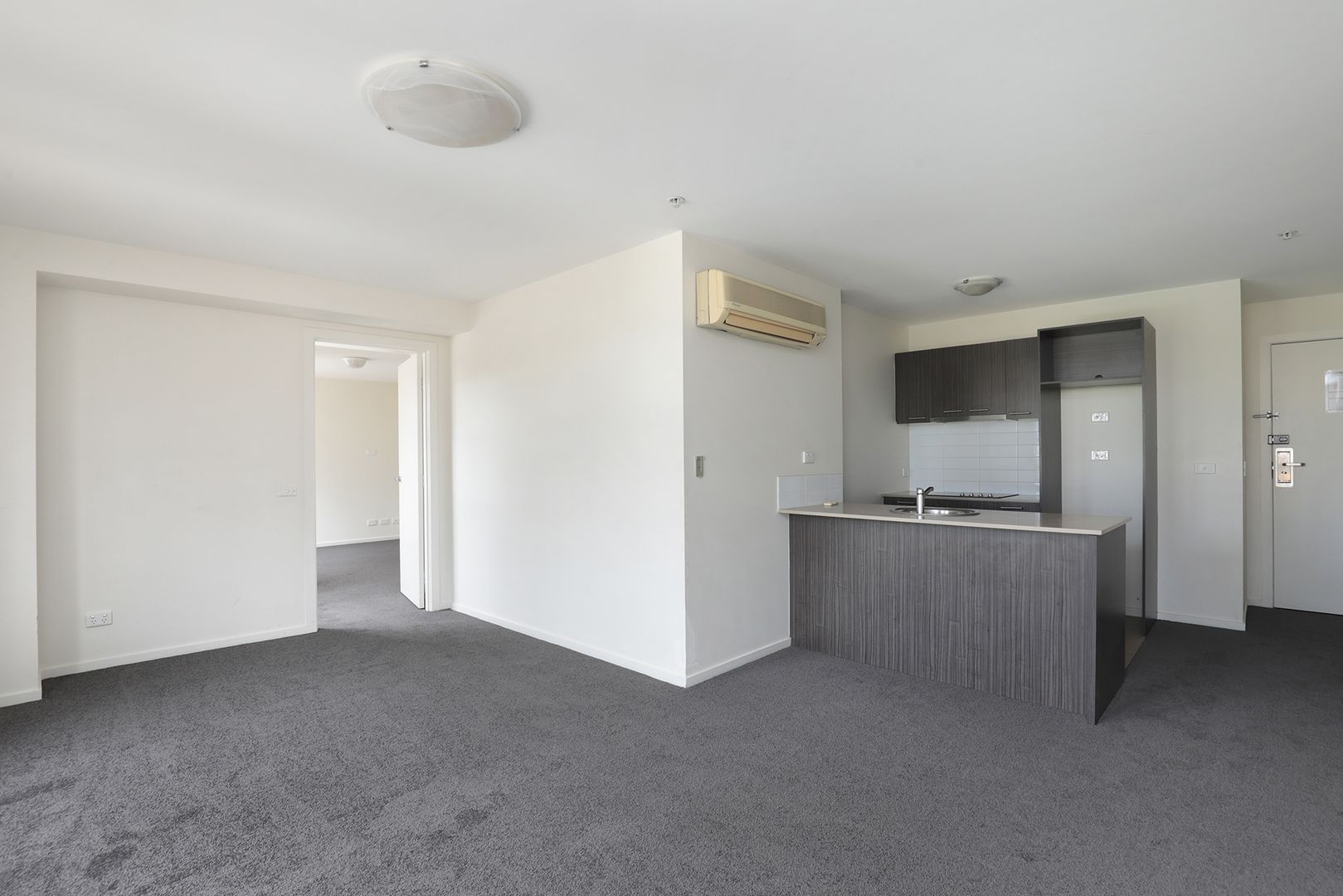 509/18 Finlay Place, Carlton VIC 3053, Image 2