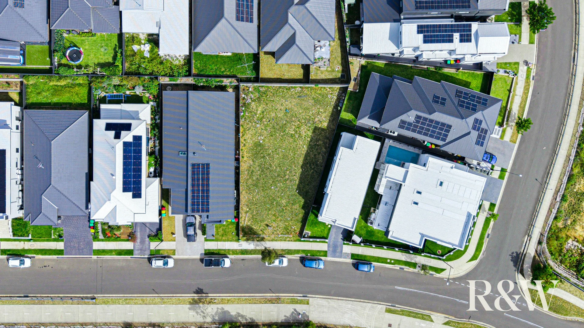 Additional image 9 of 4 FIELDHOUSE CIRCUIT, Campbelltown NSW 2560