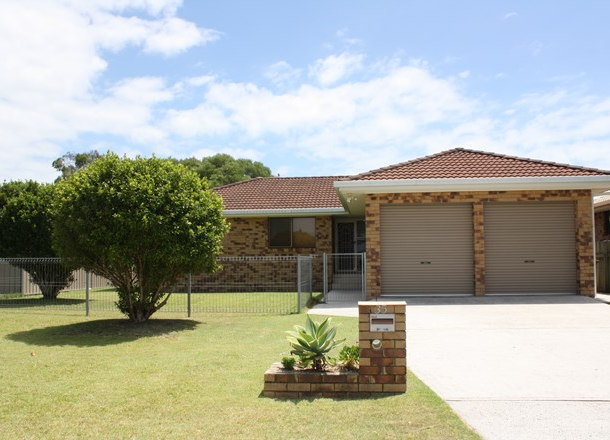 35 Gumnut Road, Yamba NSW 2464