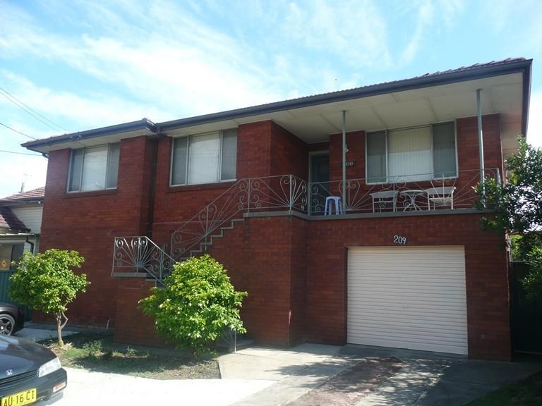 209 Wentworth Avenue, PENDLE HILL NSW 2145, Image 0