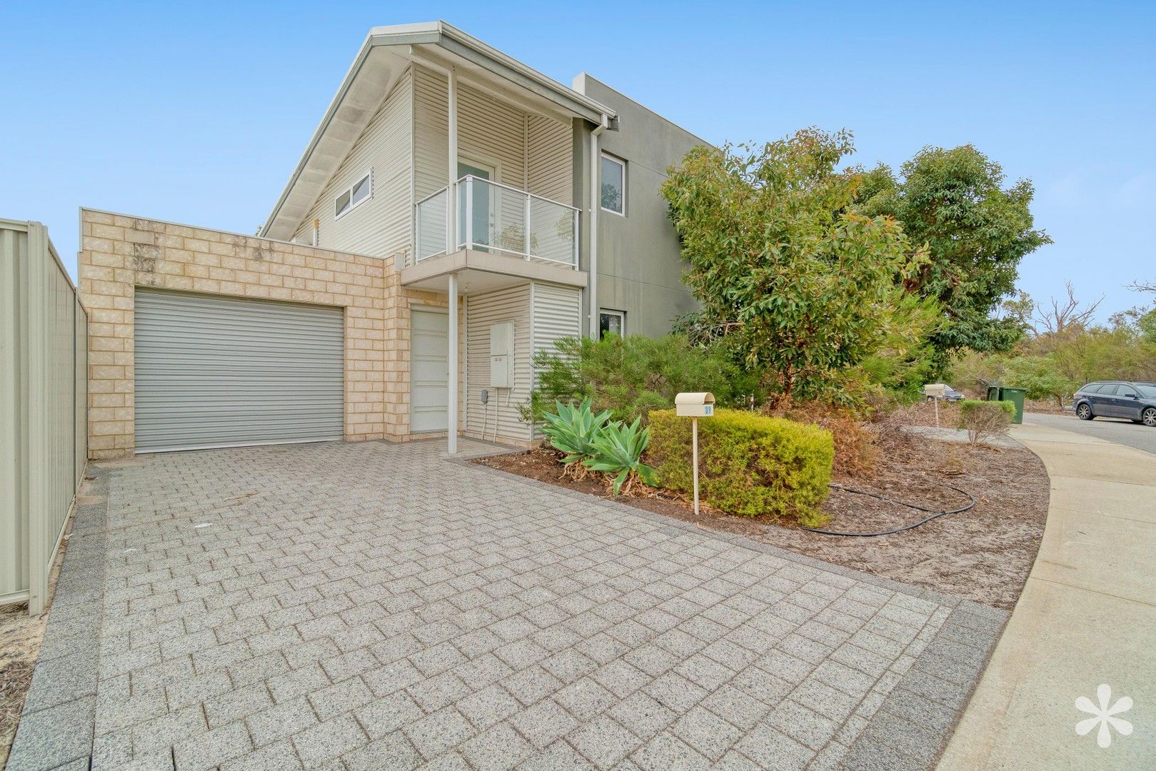 2 bedrooms Townhouse in 39 Millbrook Avenue BERTRAM WA, 6167