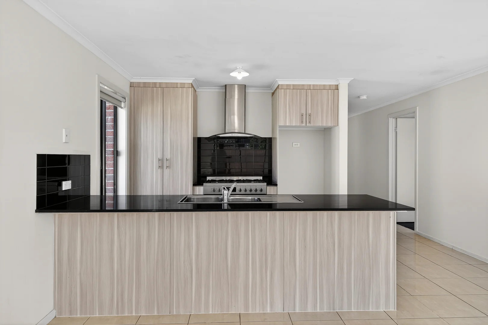 Additional image 2 of 76 Bluehills Boulevard, Pakenham VIC 3810