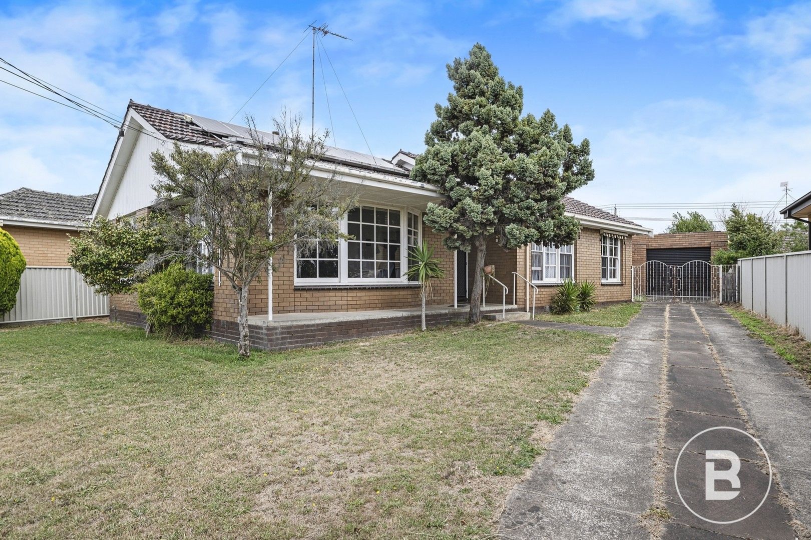 15 Elizabeth Street, Wendouree VIC 3355, Image 0