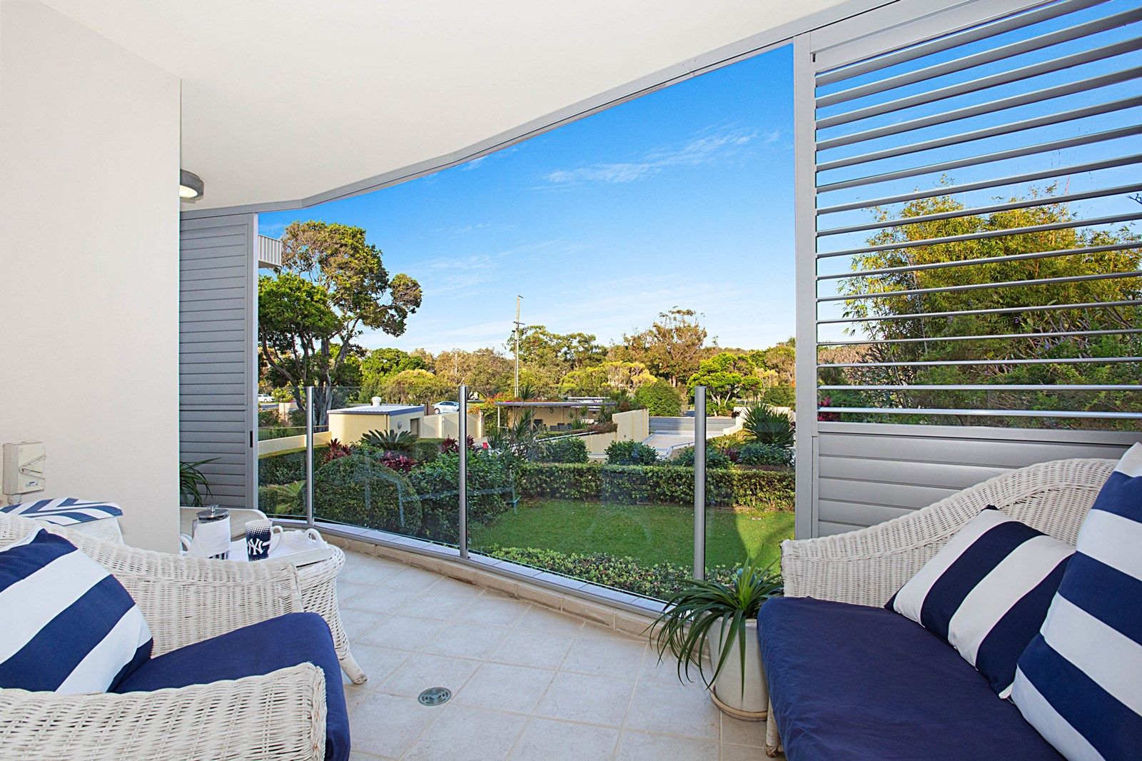 4/405 Golden Four Drive, TUGUN QLD 4224, Image 2