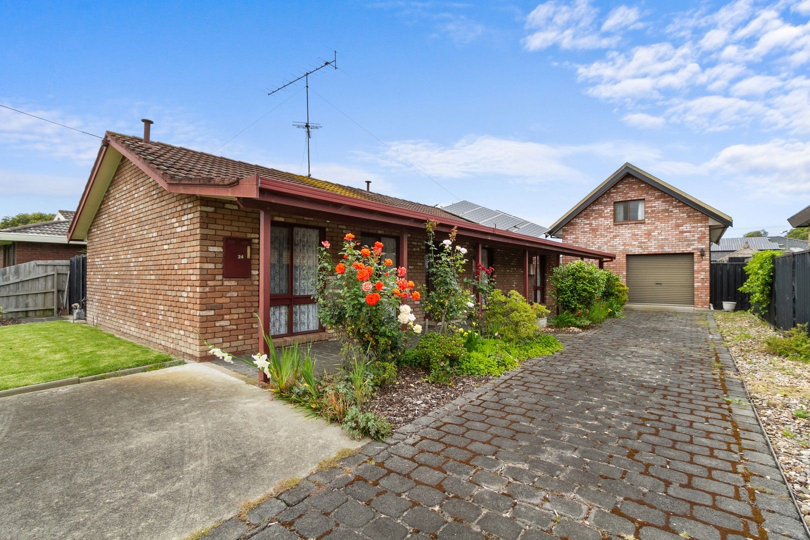 24 Spring Court, Morwell VIC 3840, Image 0