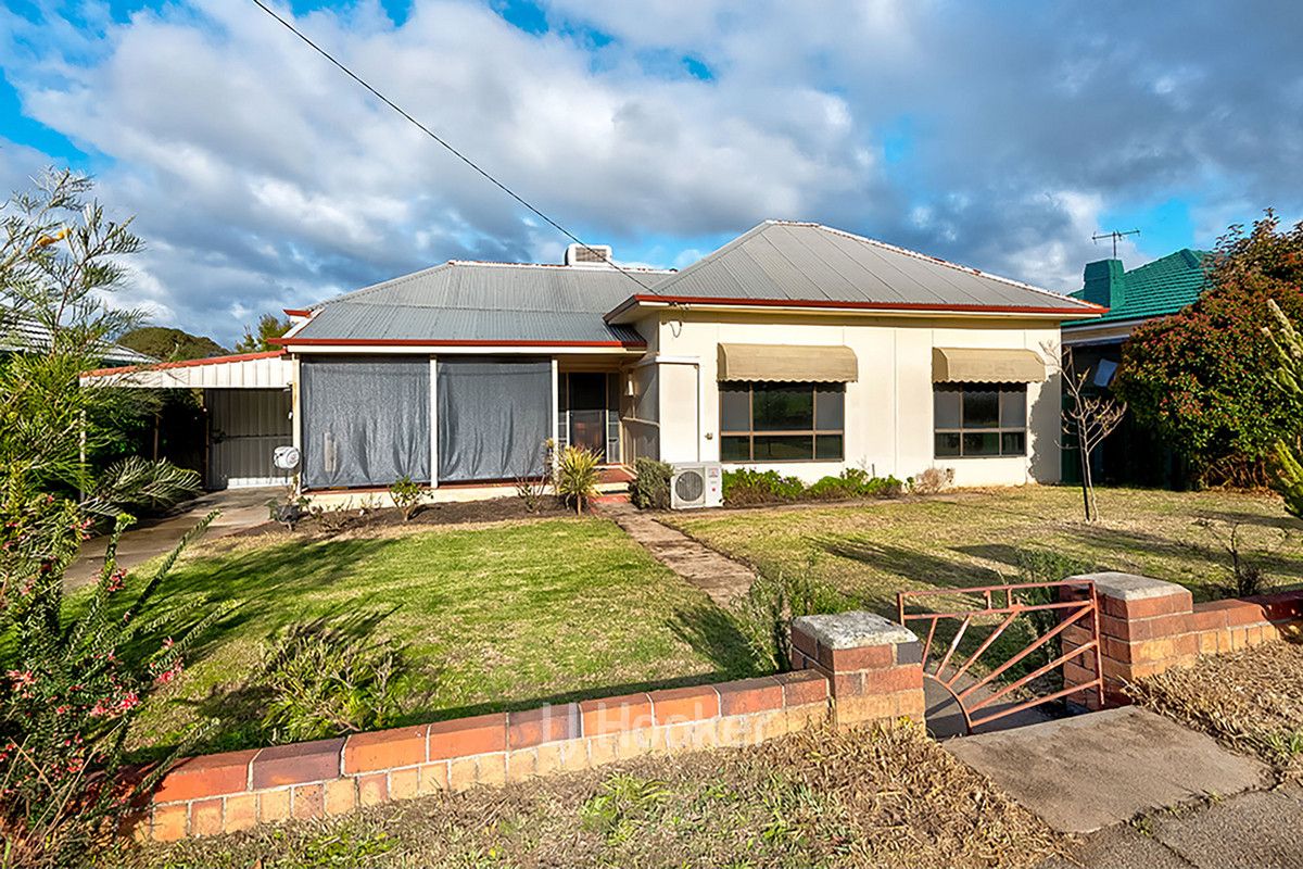 3 bedrooms House in 14 Bucktin Street COLLIE WA, 6225