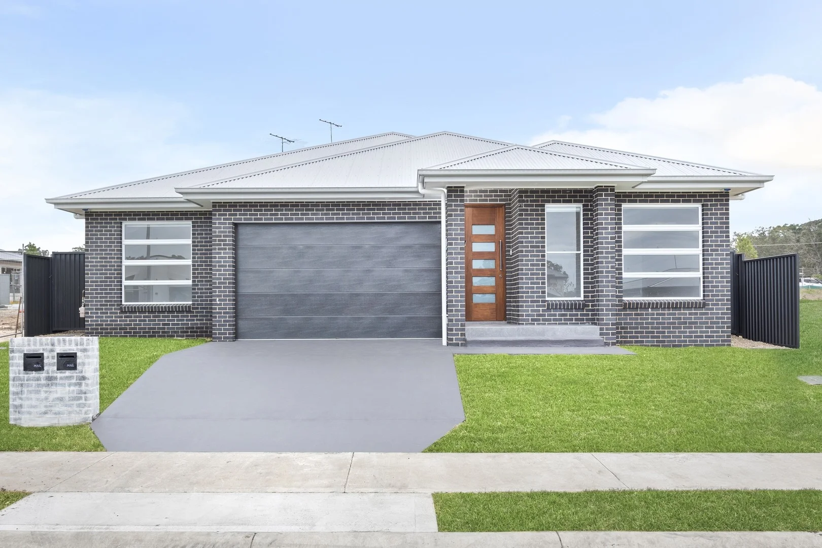 38 Dulcimere Street, Tahmoor NSW 2573