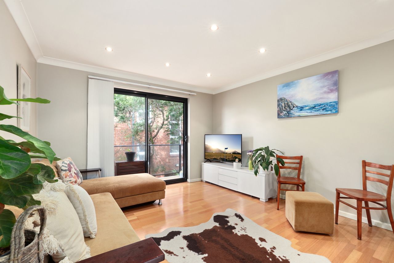 2 bedrooms Apartment / Unit / Flat in 9/13 Frazer Street COLLAROY NSW, 2097