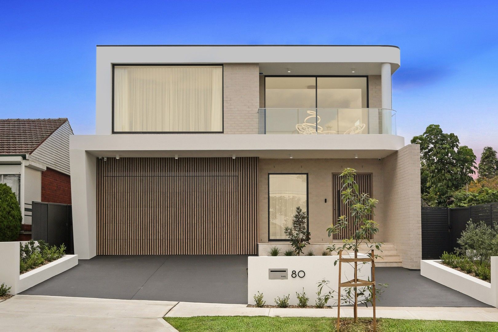 7 bedrooms House in 80 Welfare Av S BEVERLY HILLS NSW, 2209