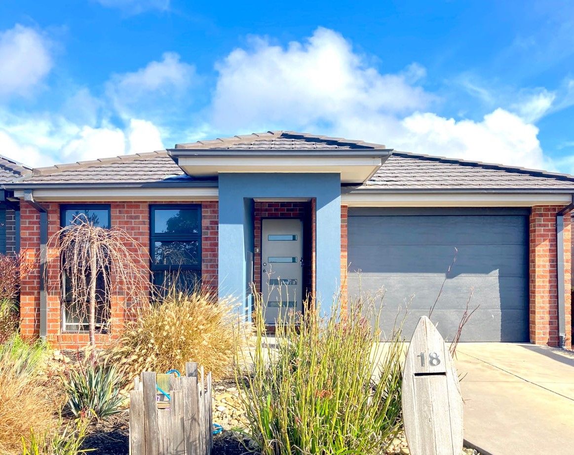 3 bedrooms House in 18 Mandalay Avenue ARMSTRONG CREEK VIC, 3217