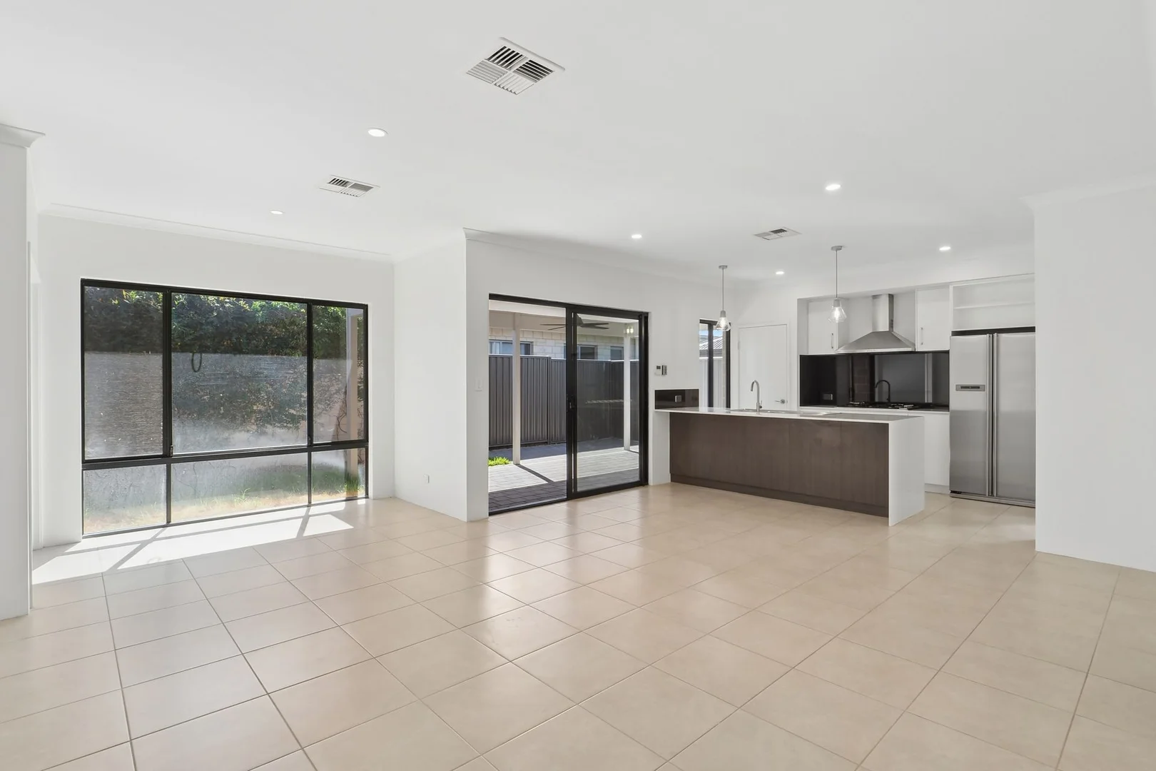 Additional image 4 of 406 Woollcott Avenue, Brabham WA 6055