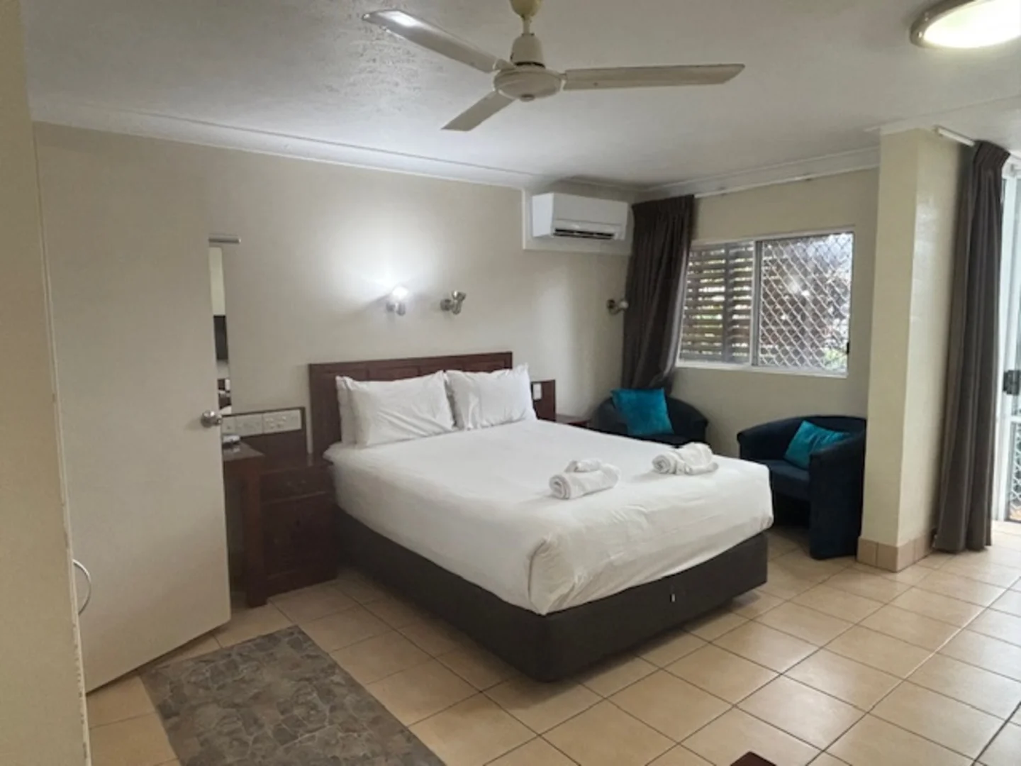 Additional image 5 of 2/18-20 Hill Street, Emu Park QLD 4710