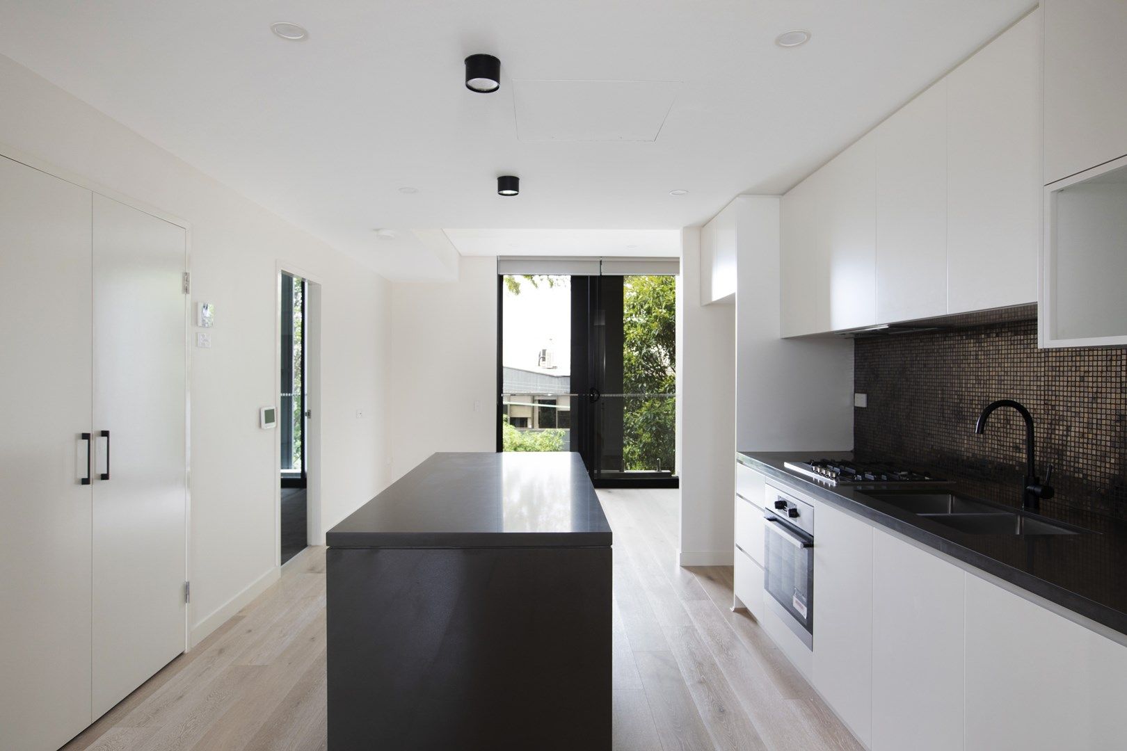 2 bedrooms Apartment / Unit / Flat in 18/6 Danks Street WATERLOO NSW, 2017