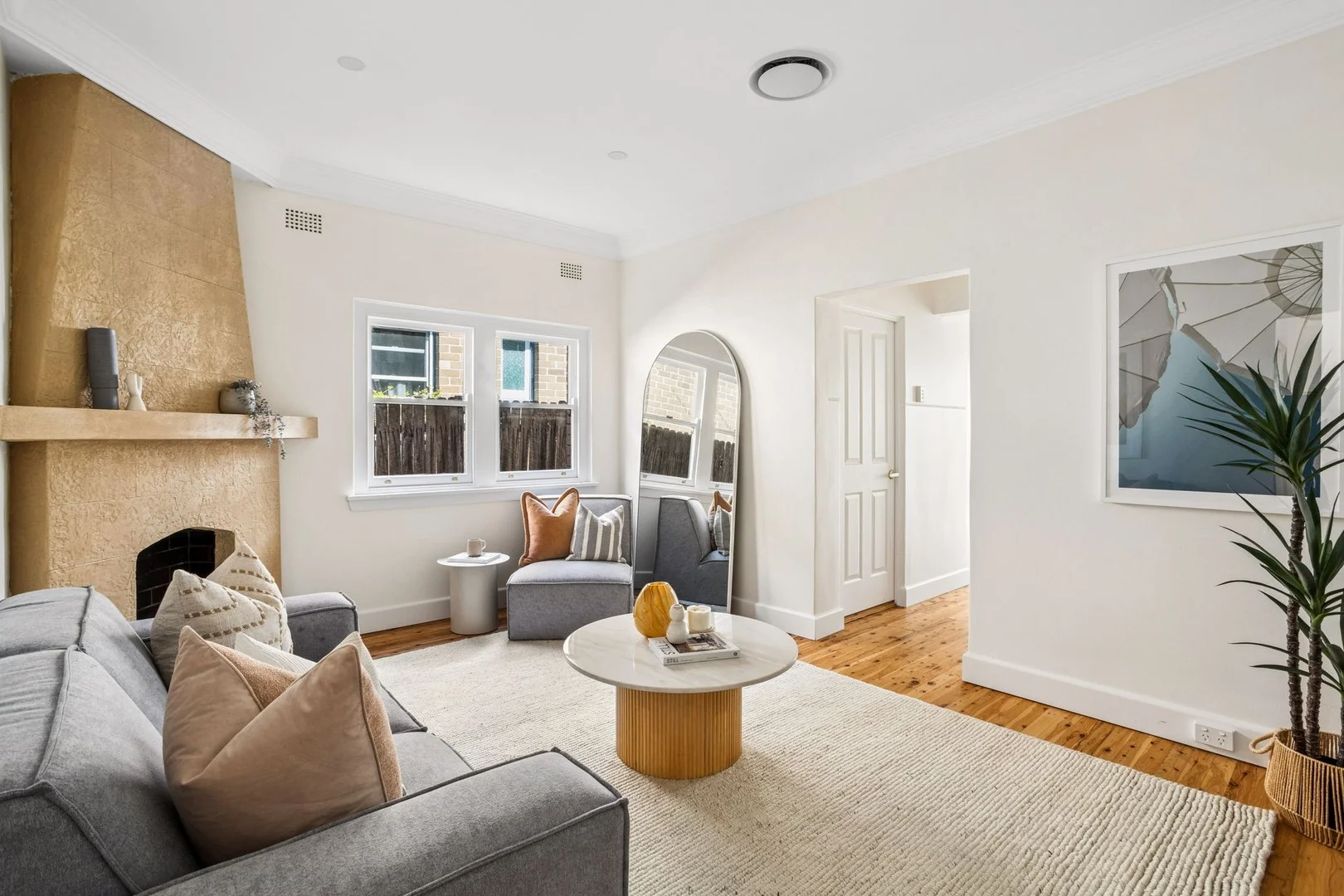 Primary image of 11 Jocelyn Ave, Marrickville NSW 2204