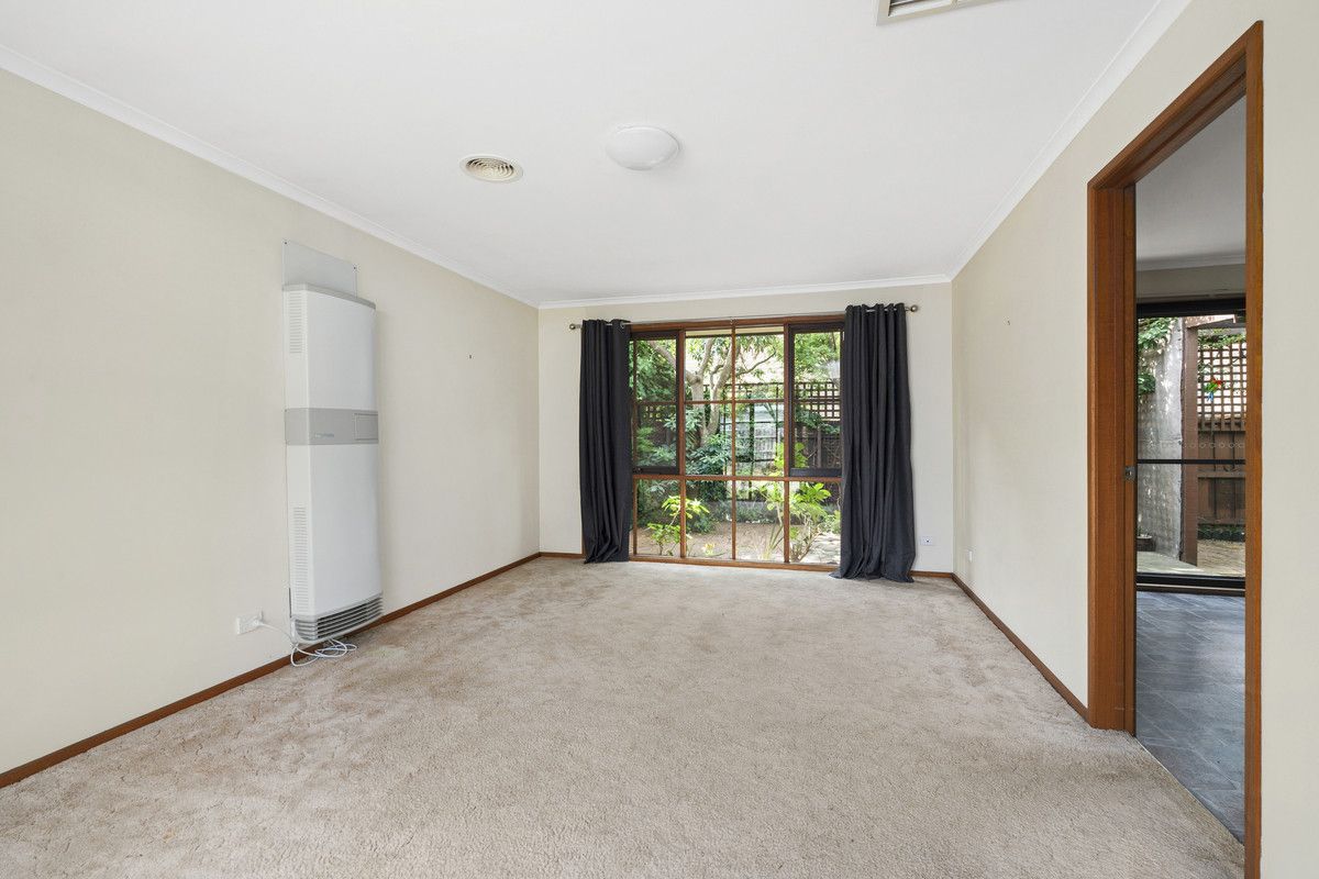 2/16 Dundas Street, Sale VIC 3850, Image 1