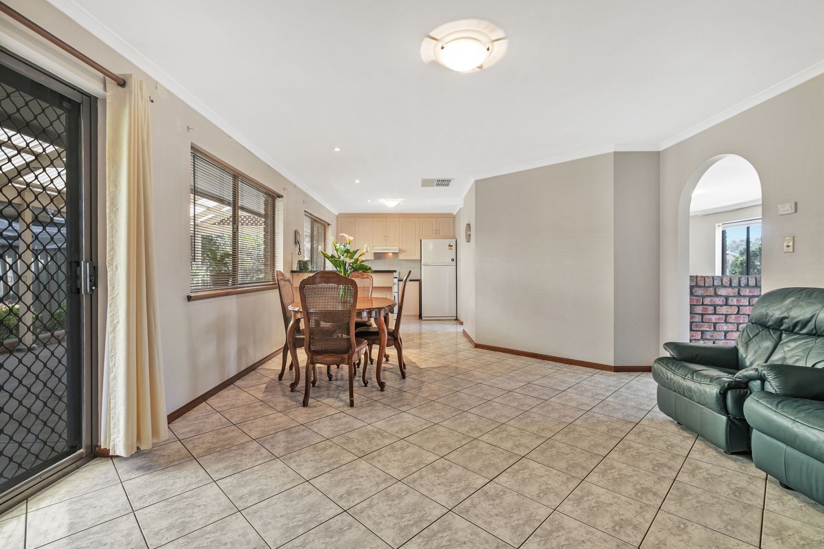 16 Parkview Ave, Salisbury Downs SA 5108, Image 2