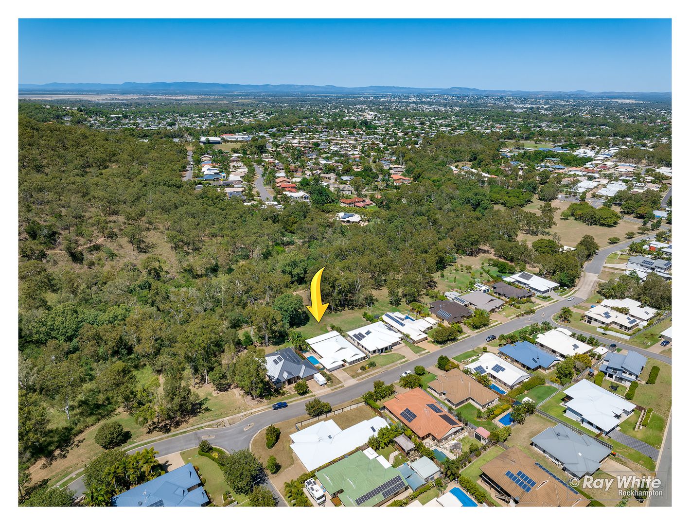 46 Sunset Drive, Norman Gardens QLD 4701, Image 2