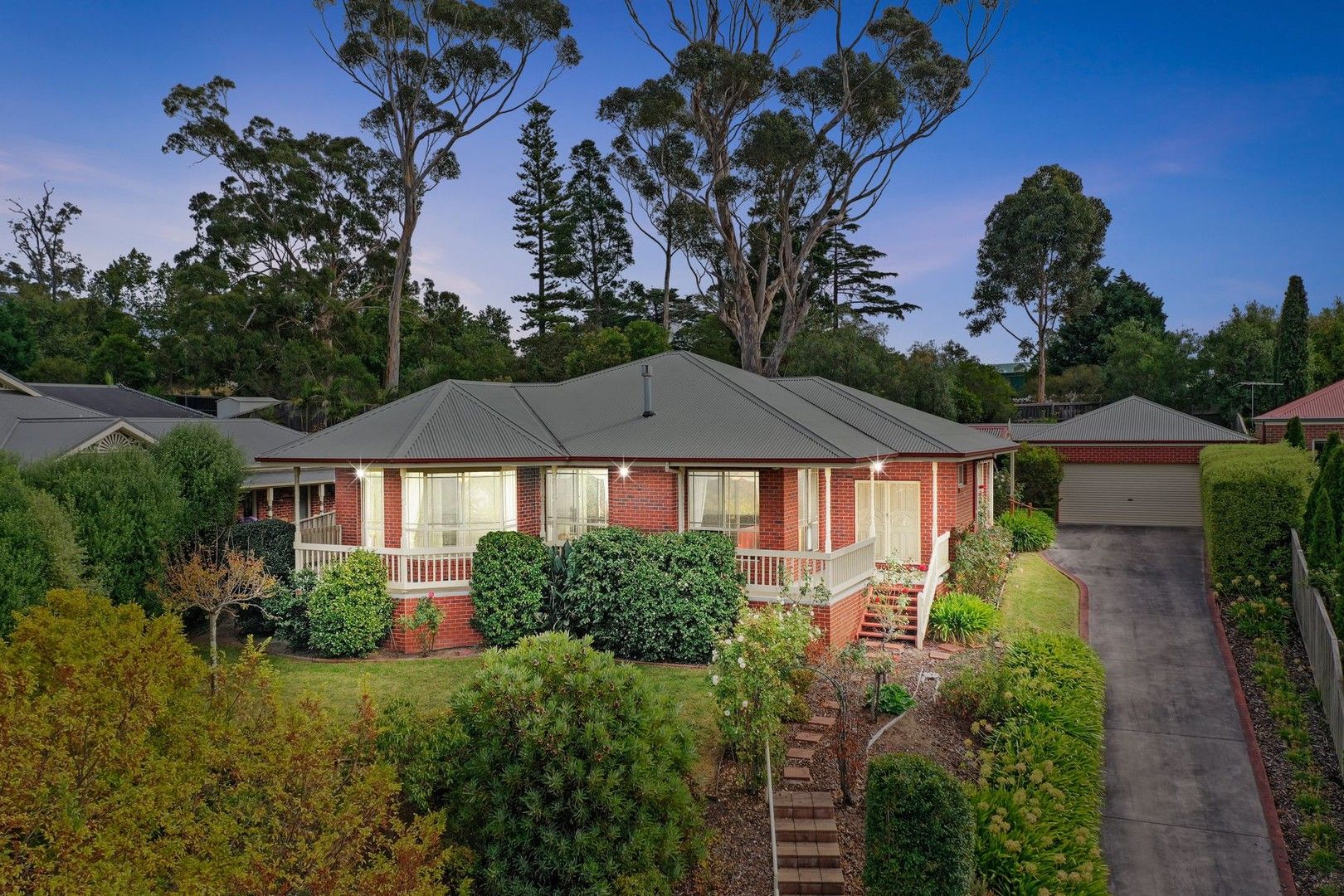 4 bedrooms House in 14 Pioneers Crescent PAKENHAM VIC, 3810