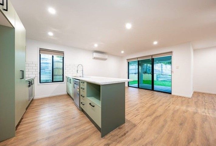 2 Everest Court, Springfield Lakes QLD 4300, Image 1