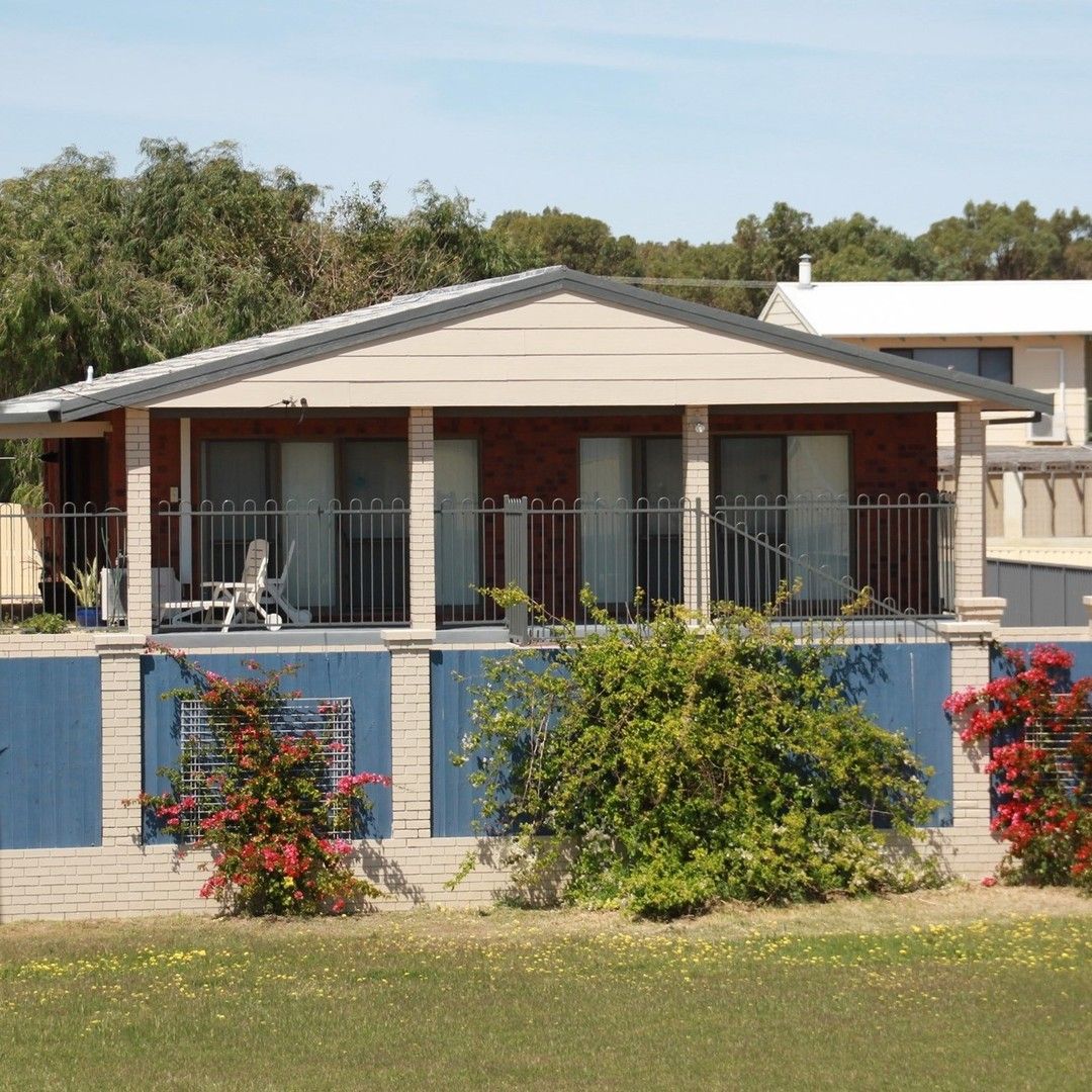 4 bedrooms House in 20 CATALONIA Street CERVANTES WA, 6511