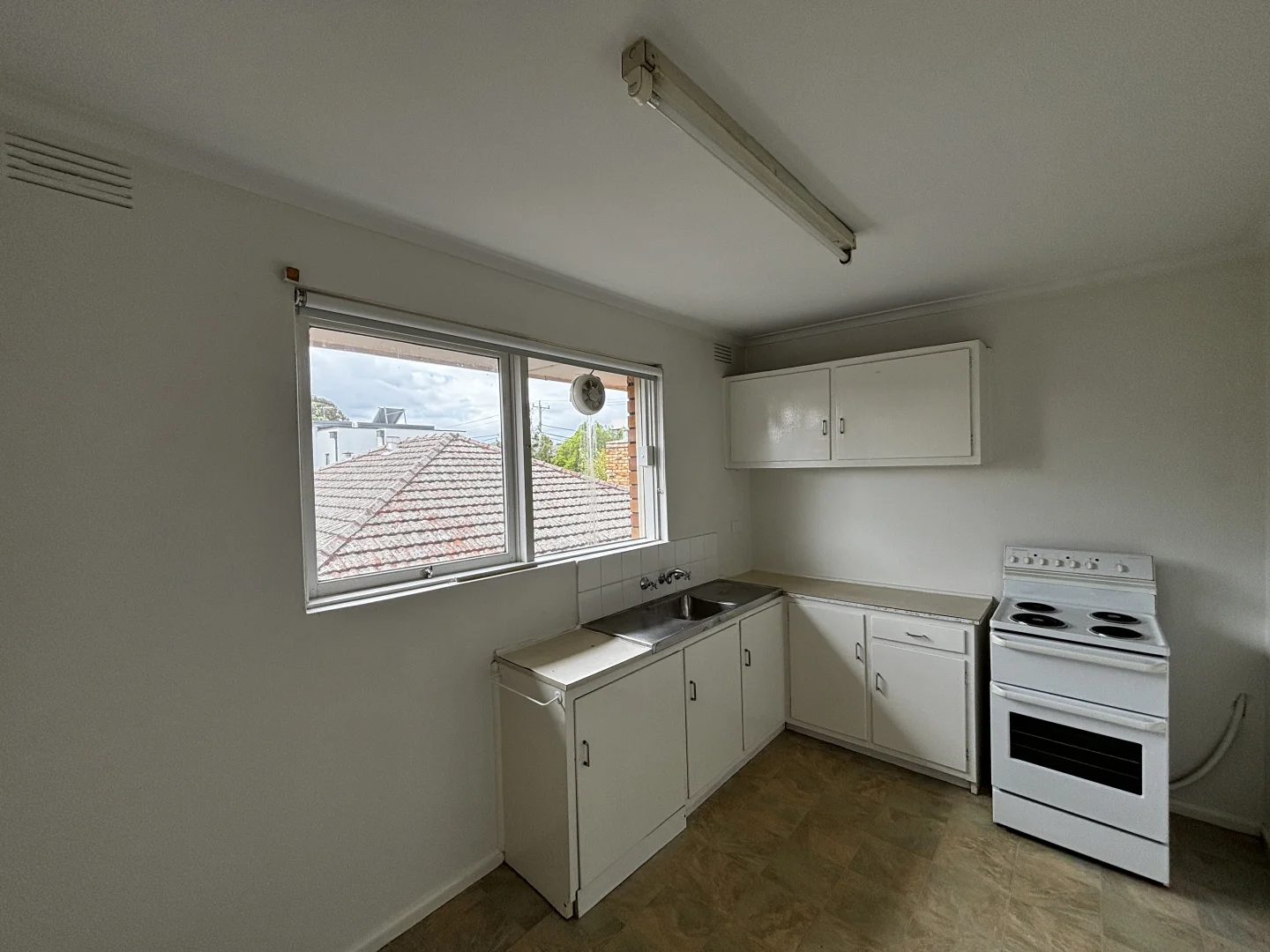 Additional image 2 of 8/9 Lillimur Road, Ormond VIC 3204