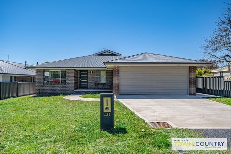 40 Plane Avenue, Uralla NSW 2358, Image 0