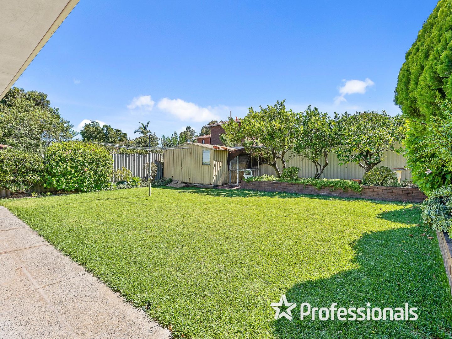 48 Cantua Way, Forrestfield WA 6058, Image 2