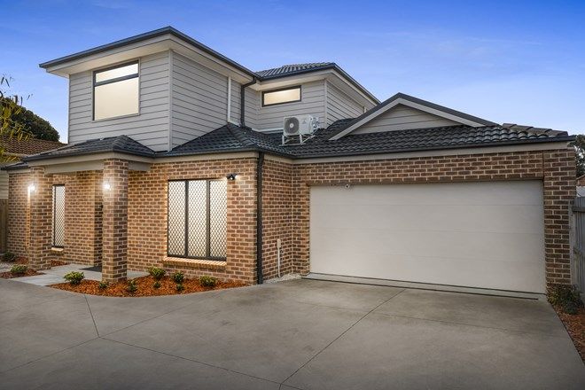 Picture of 2/17 Moorookyle Avenue, HUGHESDALE VIC 3166