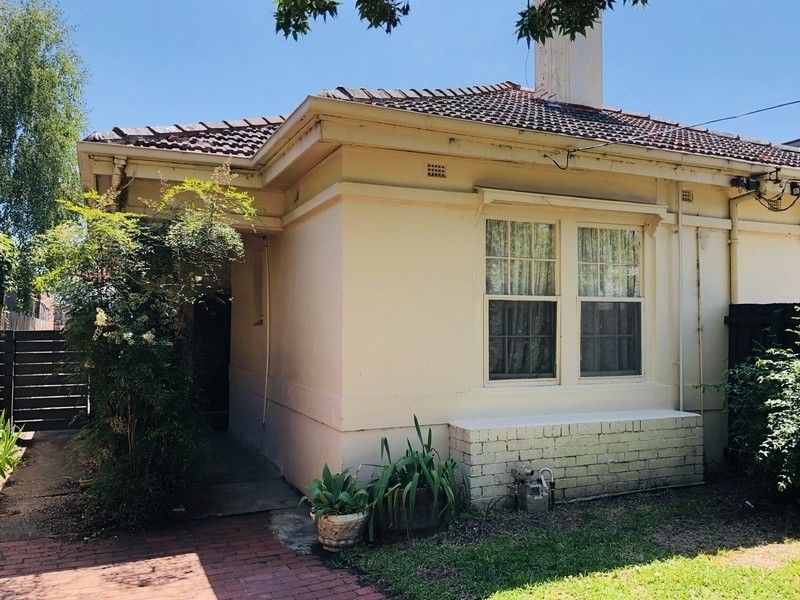 14 Ellerslie Place, Toorak VIC 3142 House For Rent Domain