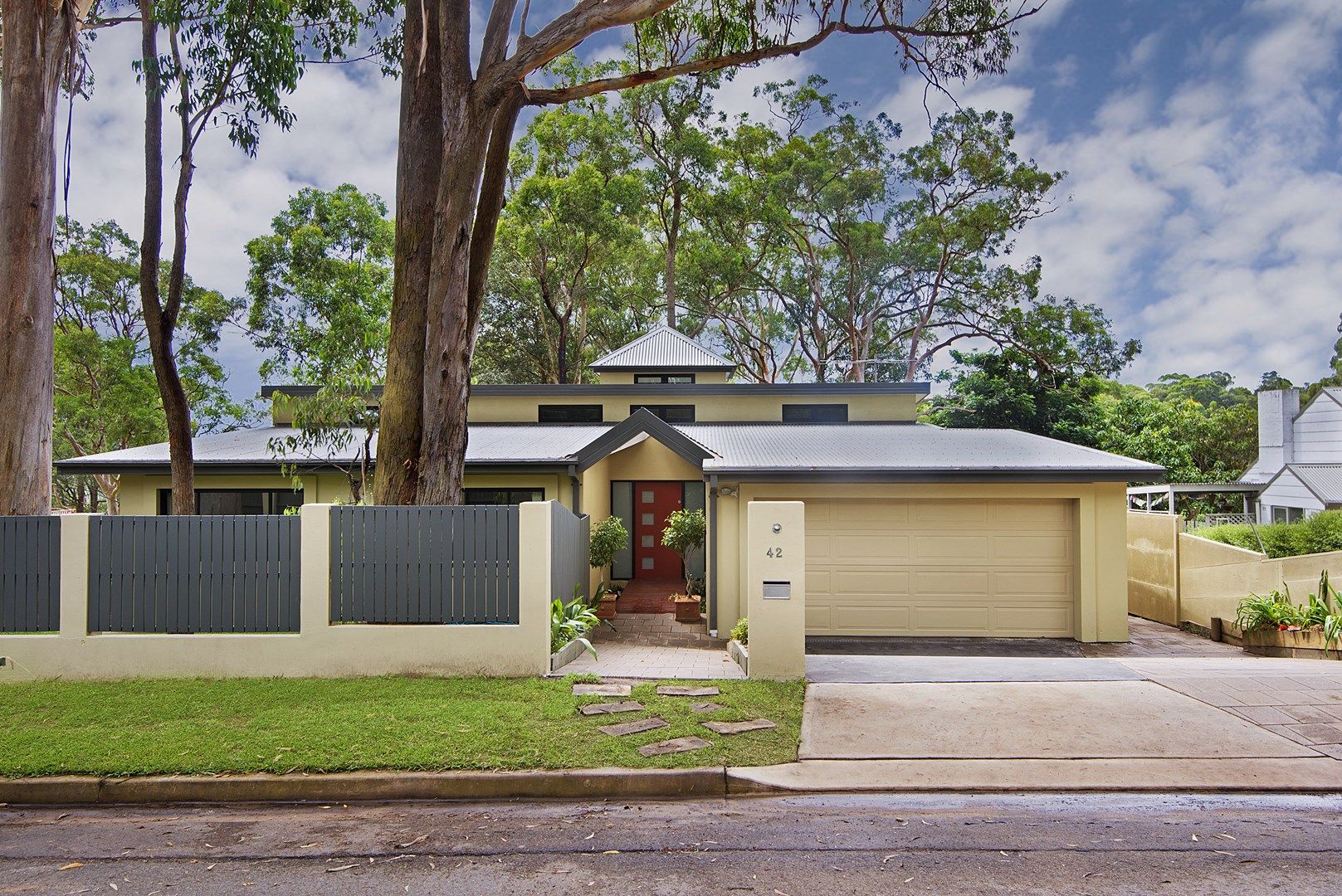 42 Manor Road, HORNSBY NSW 2077, Image 0