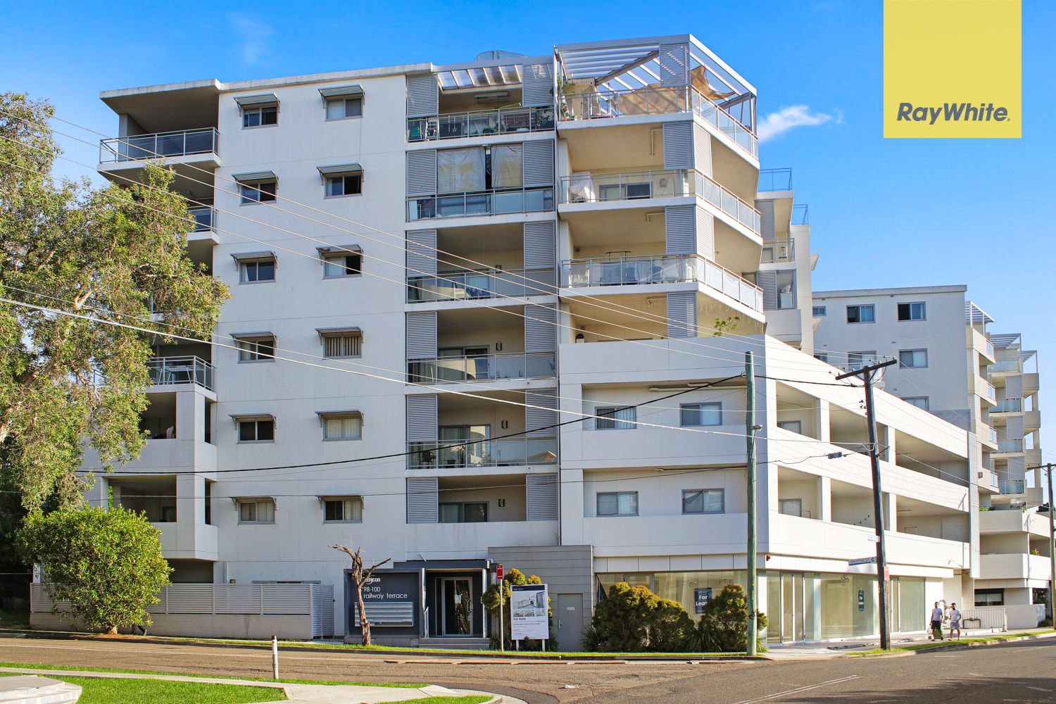 3 bedrooms Apartment / Unit / Flat in 104/98-100 Railway Terrace MERRYLANDS NSW, 2160