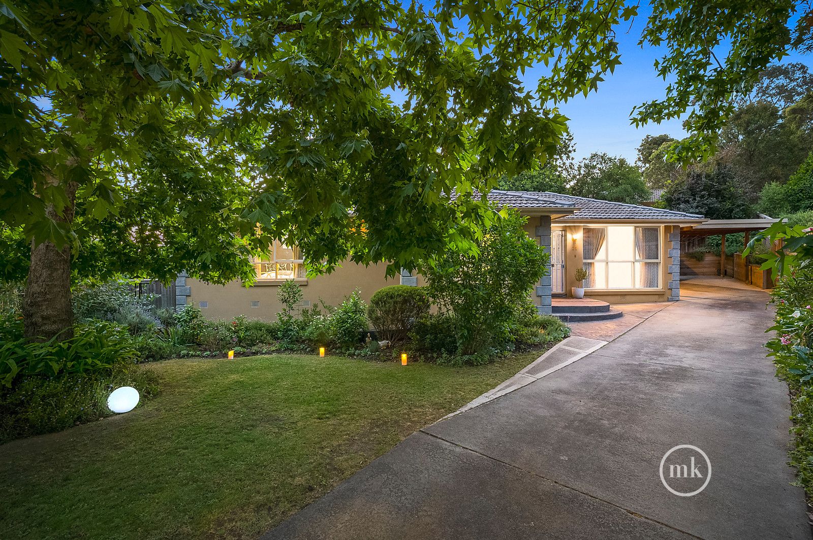 21 Carbora Dale, Greensborough VIC 3088, Image 0