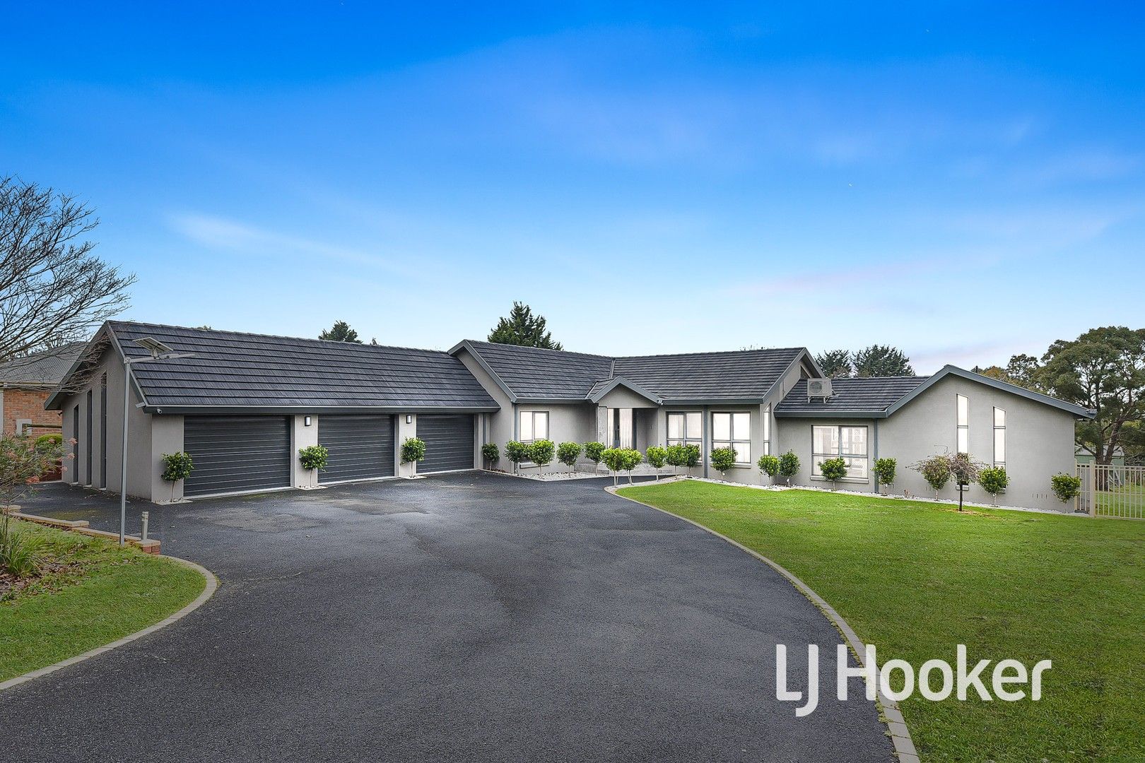 14 Colonial Court Narre Warren South VIC 3805 Domain