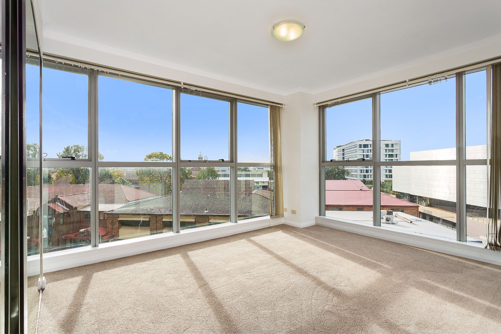 520/2B Help Street, Chatswood NSW 2067, Image 2