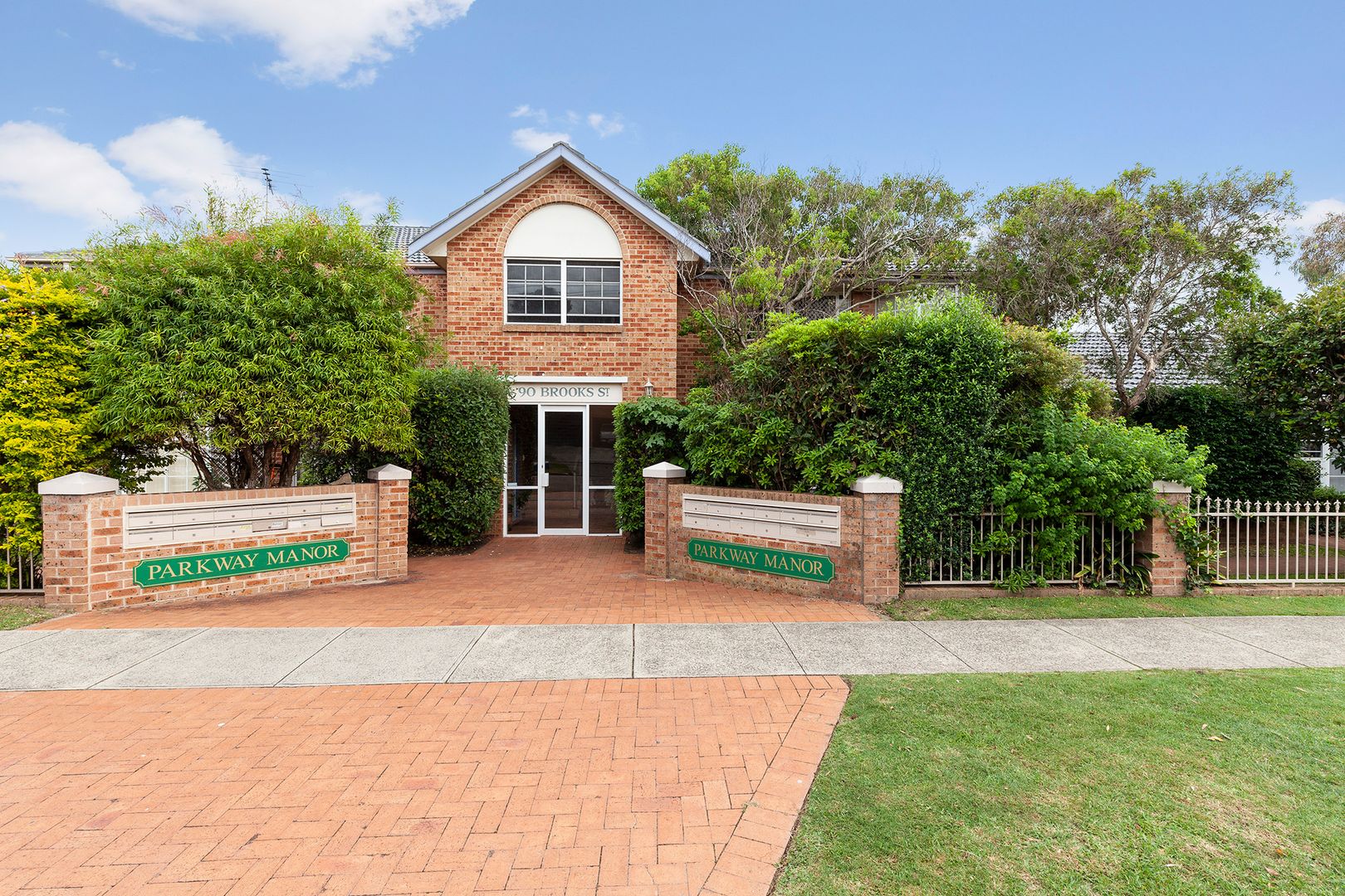 21/90 Brooks Street, Cooks Hill Property History & Address Research