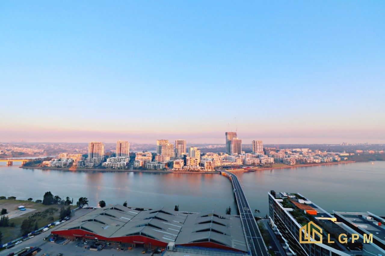 2 bedrooms Apartment / Unit / Flat in Level 24/11 Wentworth Place WENTWORTH POINT NSW, 2127