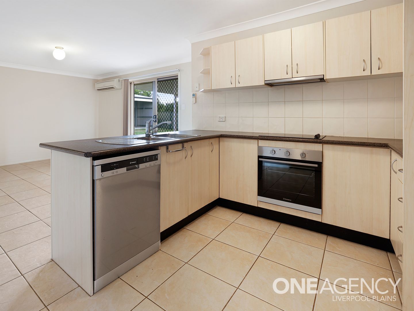 2 Morning View Close, Quirindi NSW 2343 Domain