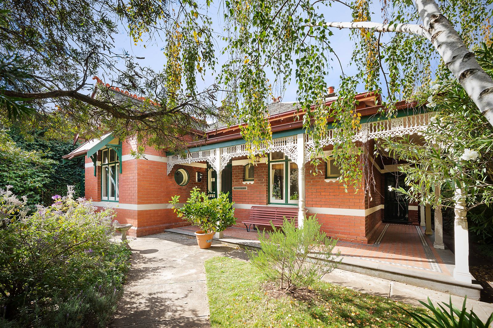 28 Bowen Crescent, Princes Hill Property History & Address Research