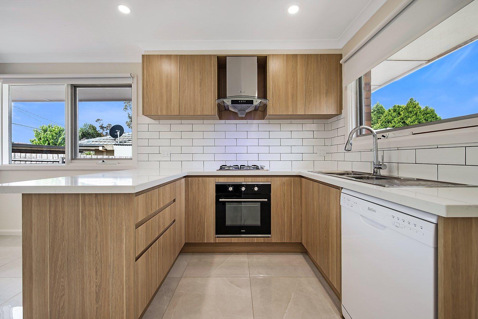 3 bedrooms House in 17 Golding Court SCORESBY VIC, 3179