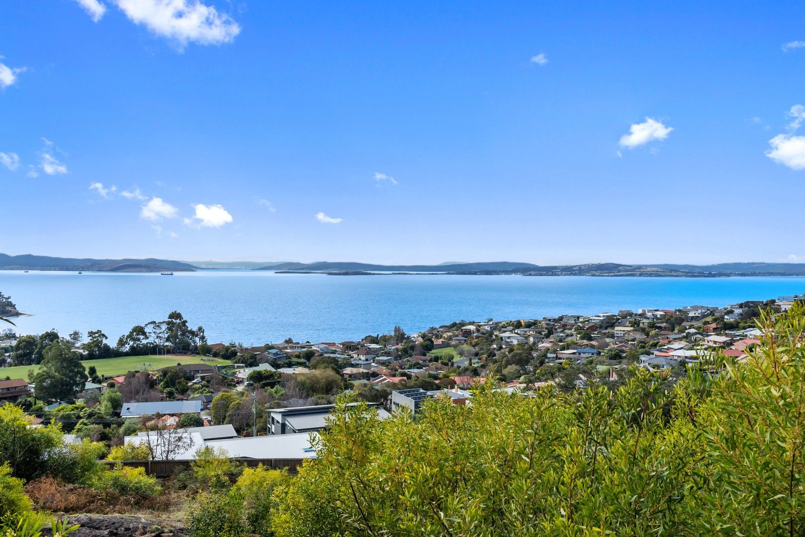 22 Bluebush Crescent, Blackmans Bay TAS 7052, Image 0