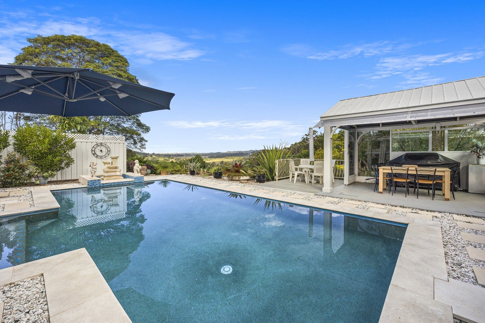 4 bedrooms House in 8 Trainstop Court BLI BLI QLD, 4560