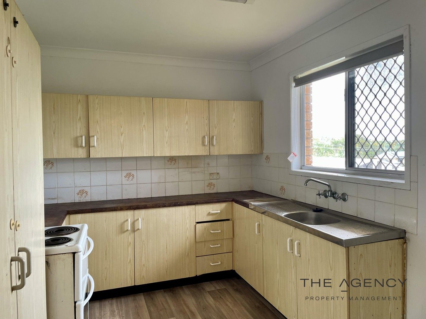 3 bedrooms House in 259 Thozet Road KOONGAL QLD, 4701