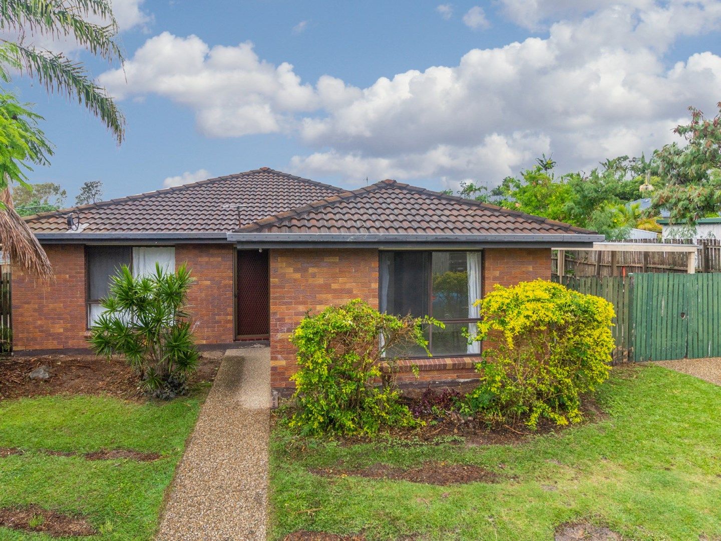 7 Mitchell Street, Boronia Heights Property History & Address