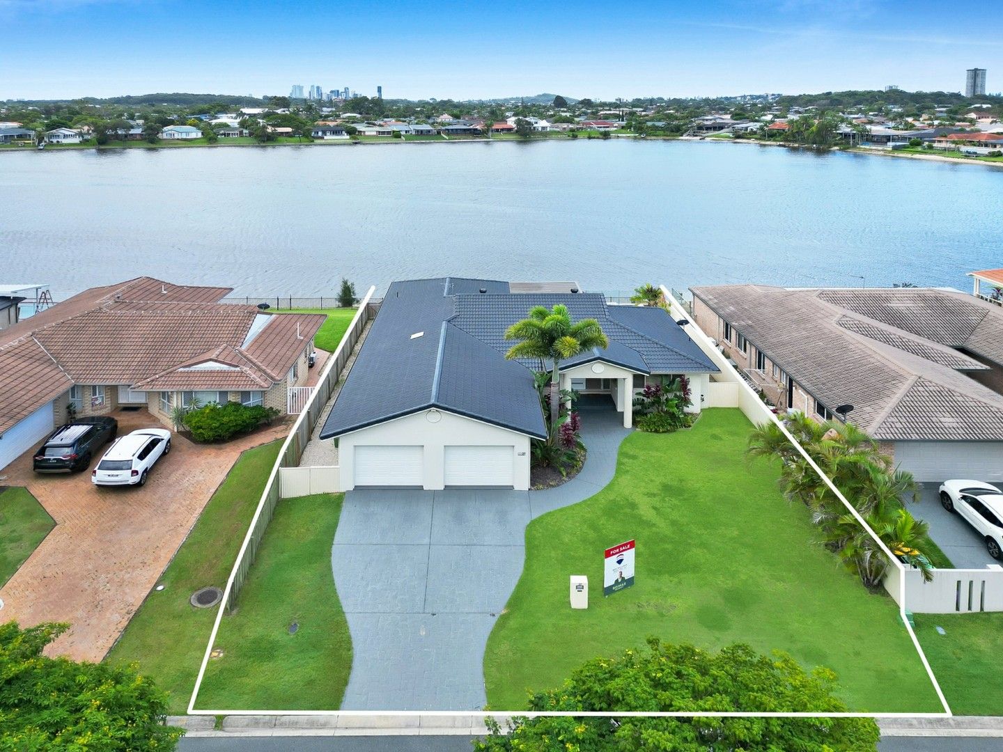 37 Wedgebill Parade, Burleigh Waters QLD 4220, Image 1